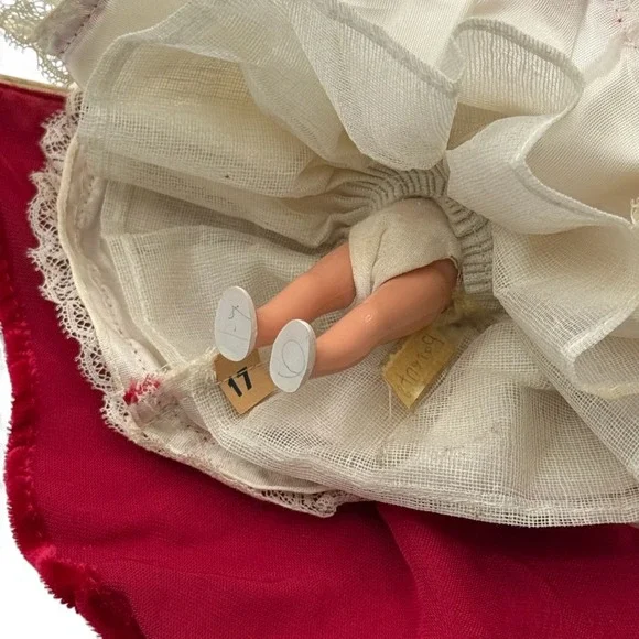 Vintage 40s Sleep Eye Doll Toy Red Fur Trim Cape Crown Victorian Christmas Decor - Picture 6 of 10